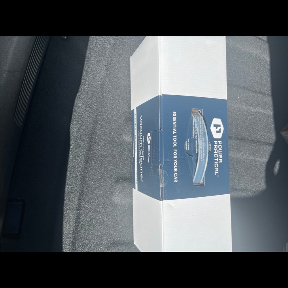 Compact Cordless Car Vacuum Cleaner